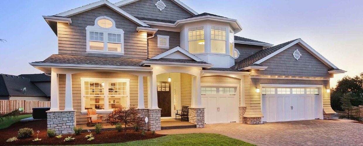 Primary Photo - "Luxurious 2-Bedroom Retreat with High-End...