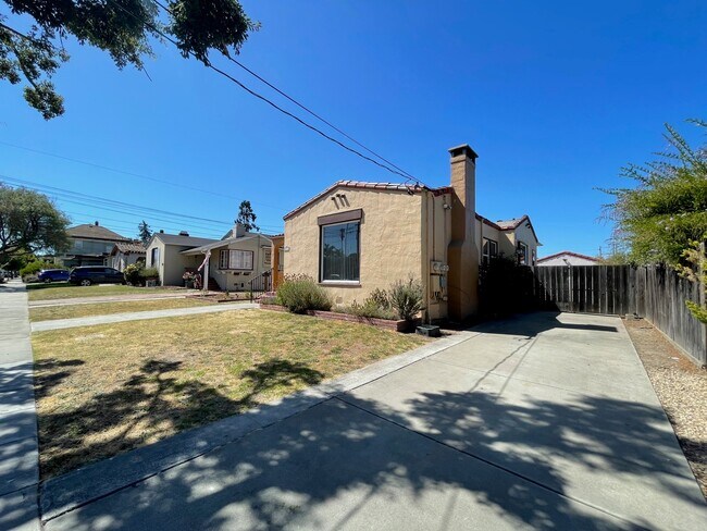 Foto del edificio - 1823 Pearl St