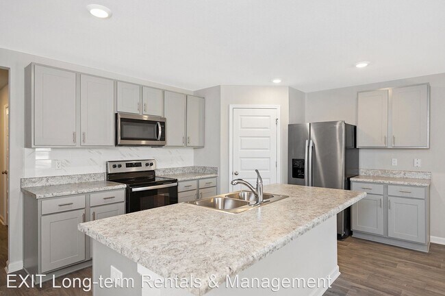 Foto del edificio - 4 br, 2 bath House - 18919 Magic Drive