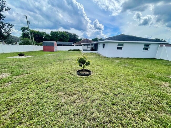 Foto del edificio - 2107 E Atmore Cir