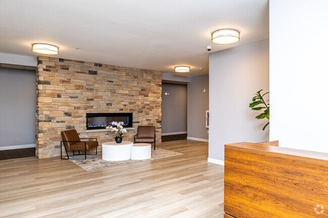 Lobby - Colorado Commons