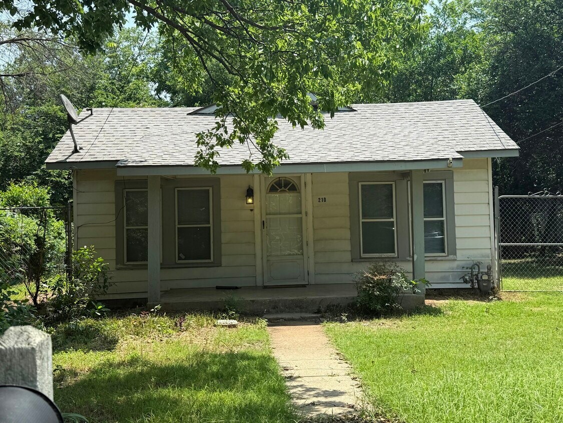 Foto principal - 210 Byron St
