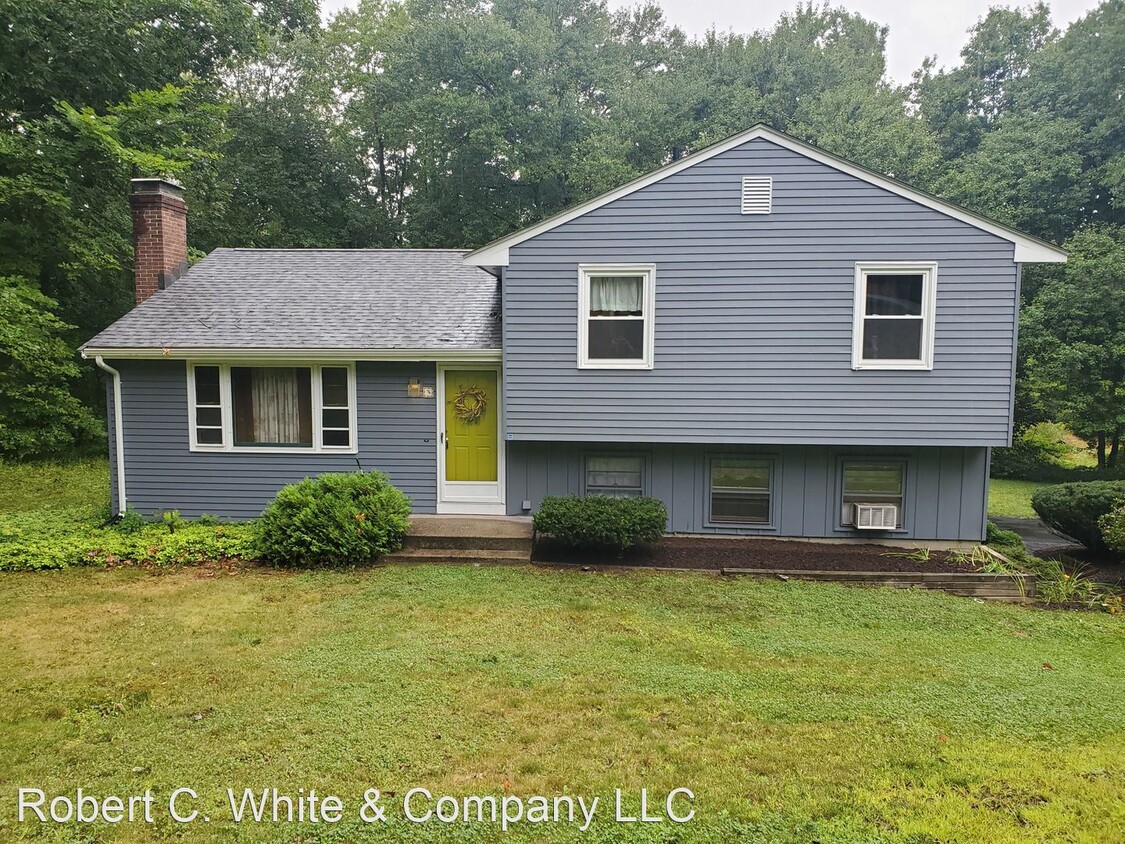 Primary Photo - 3 br, 1.5 bath House - 3 Randall Ave