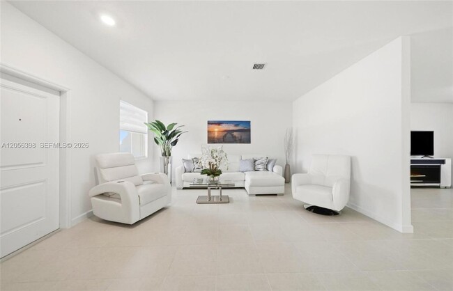 Building Photo - 13249 SW 189th Ter