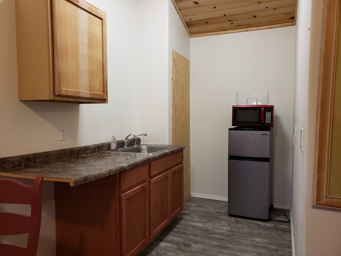 Foto principal - 210 Ember Dr