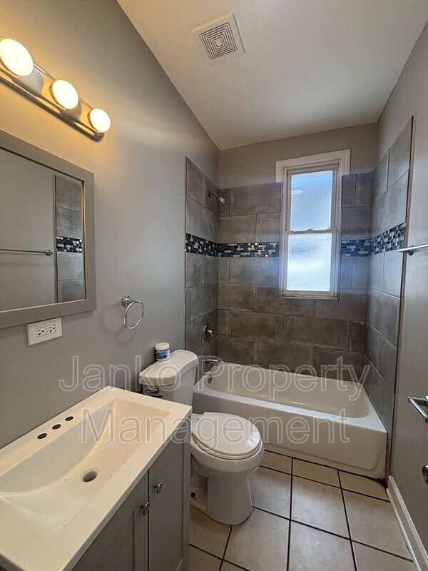 Building Photo - 7311 S Dorchester Ave