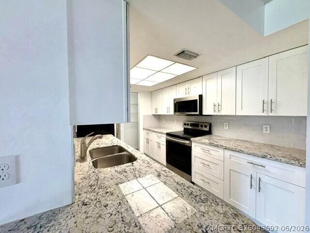 Foto del edificio - 100 Crestwood Ct N