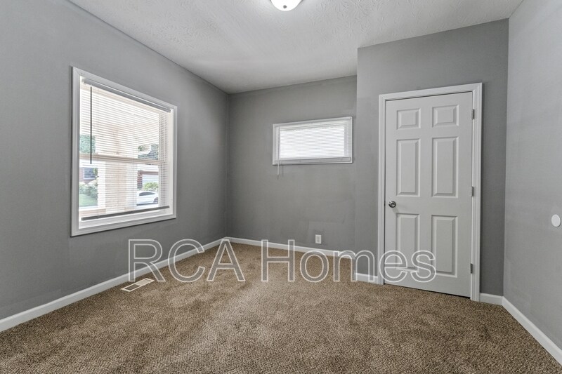 Photo - 2165 North Dexter Street