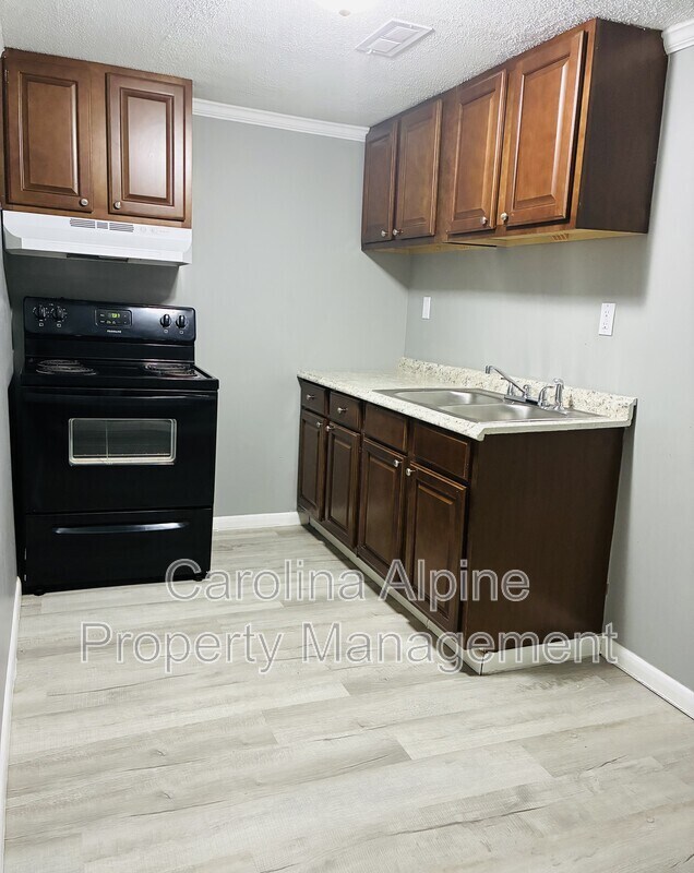 Foto del edificio - 1021 Dodd St