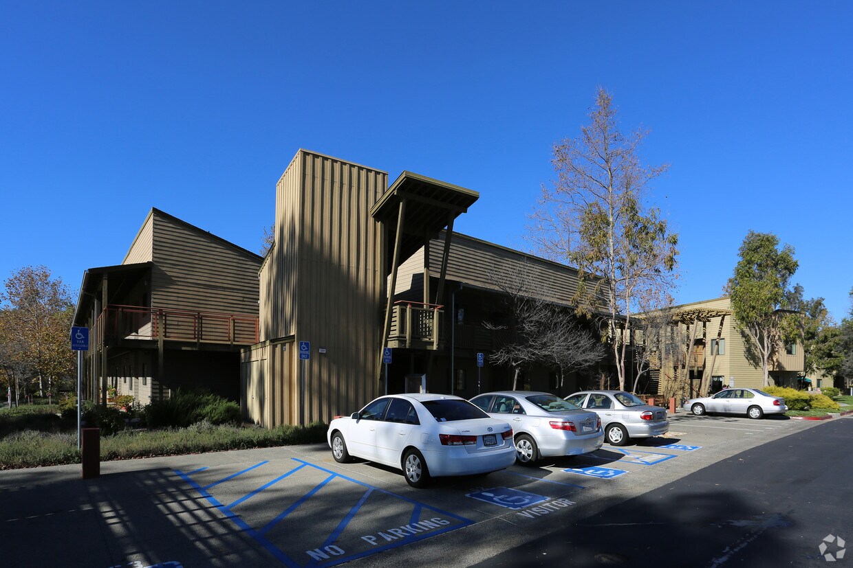 Foto del edificio - Brookview Village