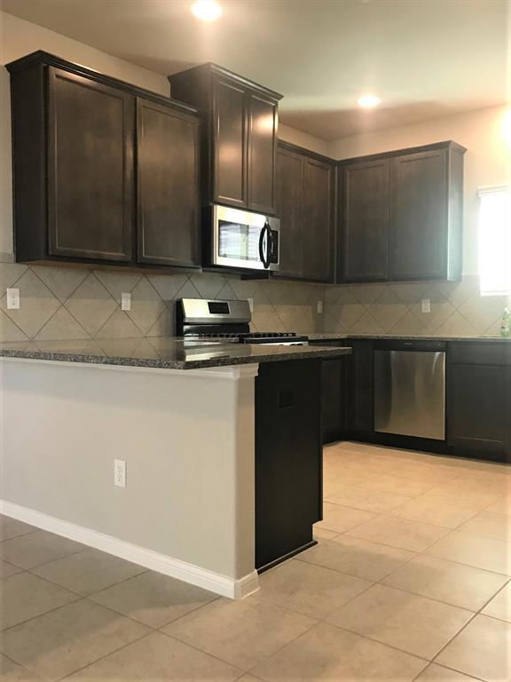 Building Photo - 6430 Macroom Meadows Ln