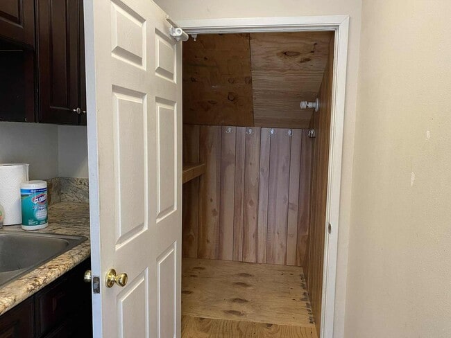 Foto del edificio - Cozy Unit in Westminster for Lease