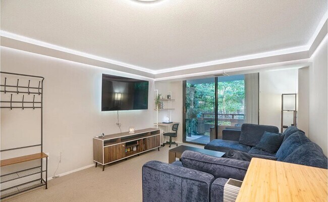 Photo - 1808 Old Meadow Rd Apartment