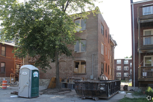 Building Photo - 726 Westgate
