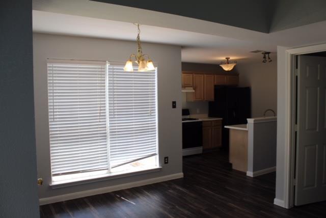 Foto del edificio - 1005 Tamra Cove