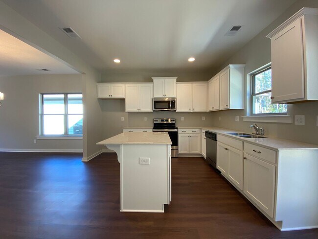 Foto del edificio - DEPOSIT PENDING! Home for Rent in Pinson, AL!!! COMING SOON!