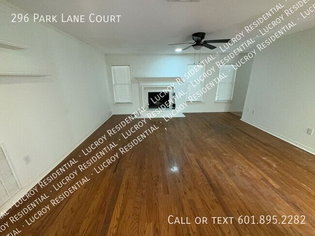 Building Photo - Welcome to this charming 3 bedroom, 3 bath...