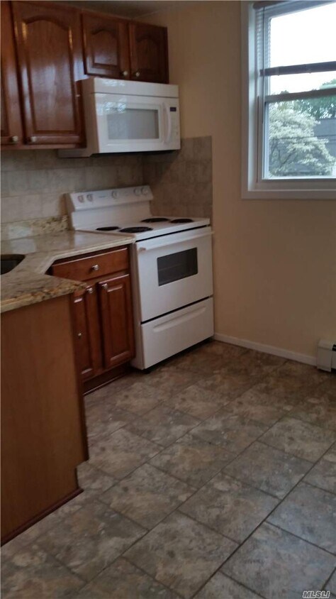 Primary Photo - 97 Shields Ave