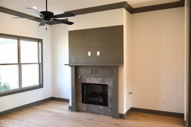 Foto del edificio - 317 Willow Wy