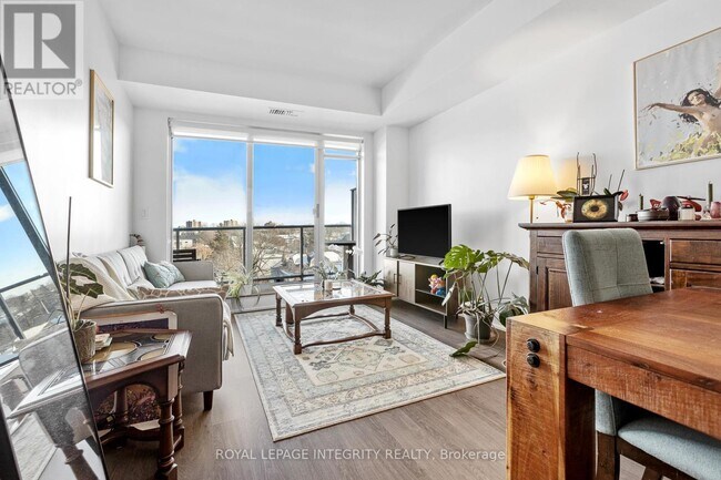 Photo du bâtiment - 7 Marquette Ave