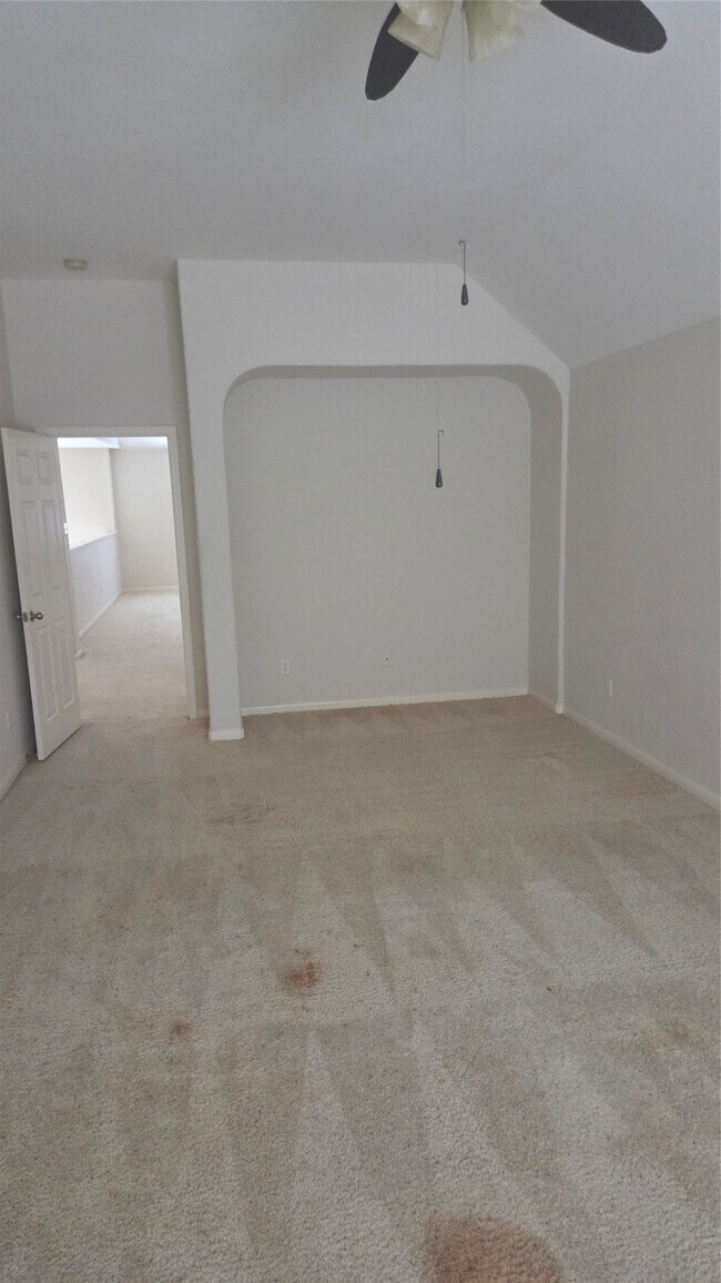 Foto del edificio - 2103 Trinity Manor Ln