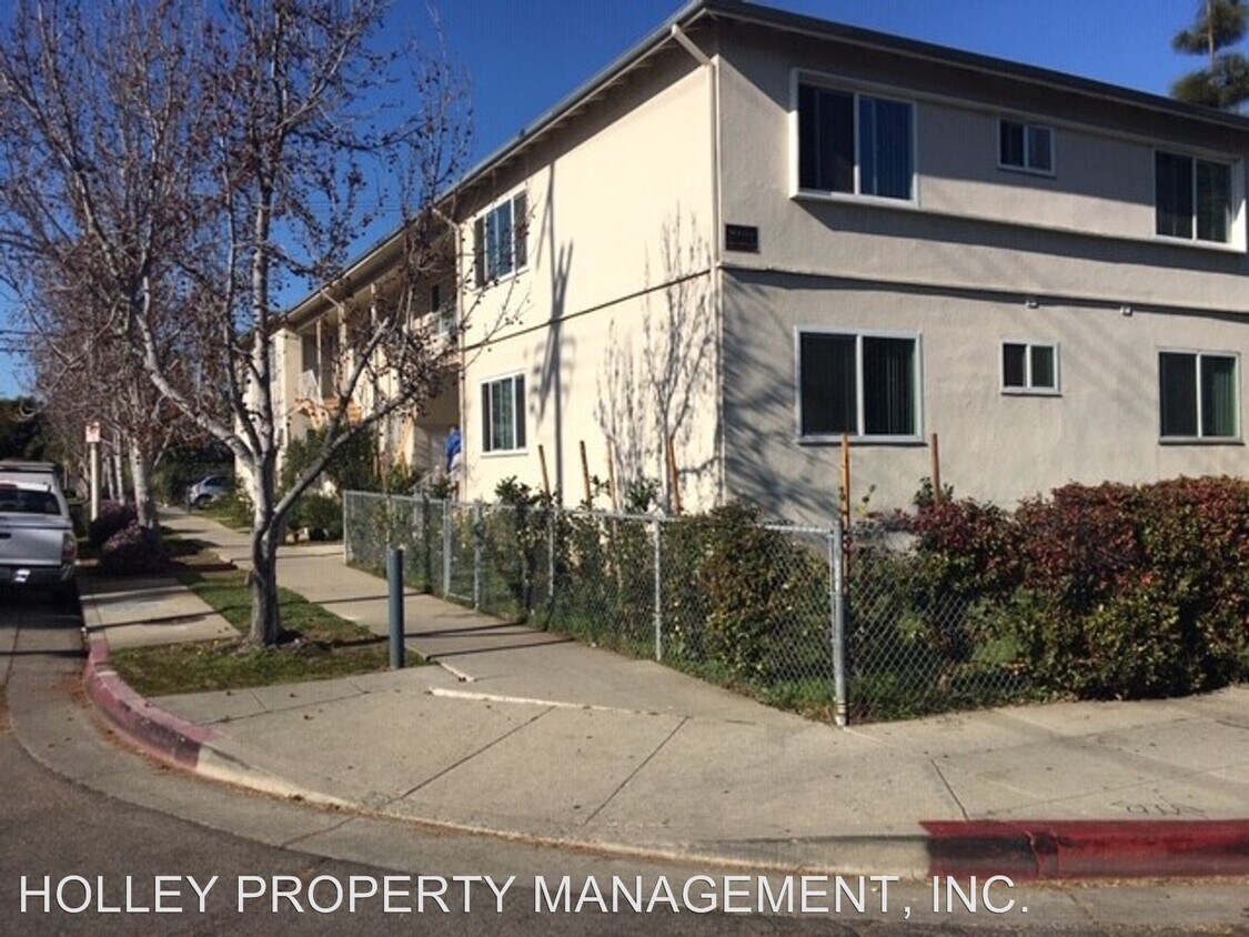 Primary Photo - 2338 Penmar Ave