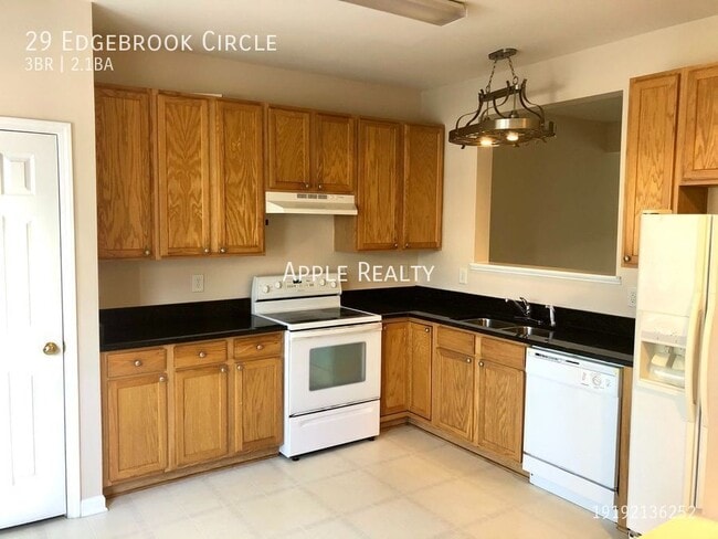 Building Photo - 29 Edgebrook Cir