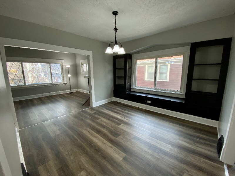Primary Photo - 1039 E 169th St