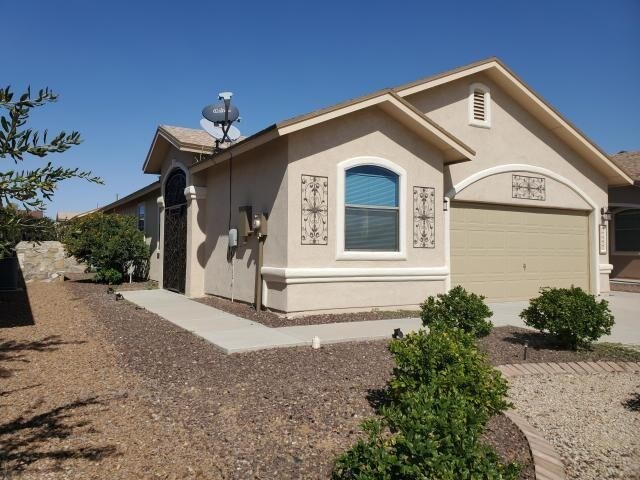 Building Photo - 14227 Bluesky Point Ct