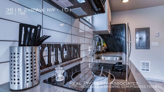 Foto del edificio - 3618 2nd Ave NW