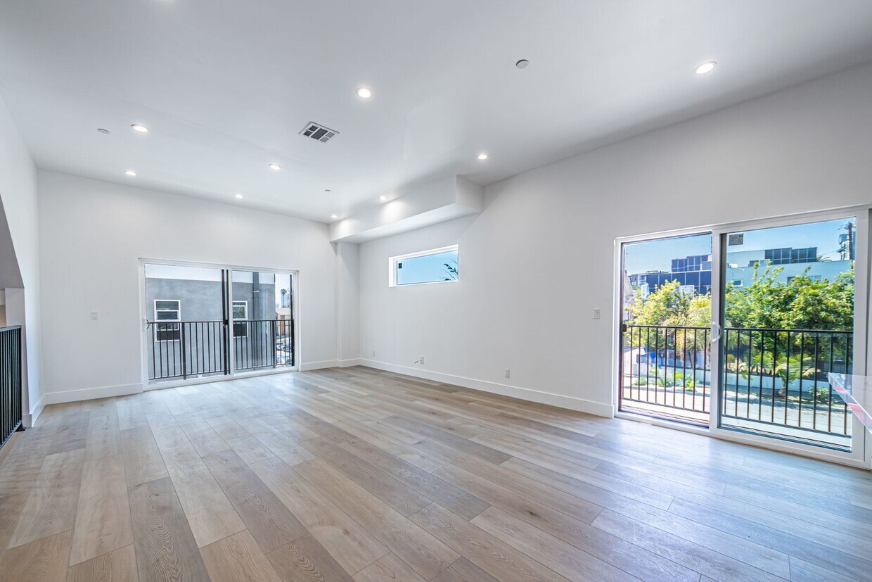 Foto principal - 242 N Dillon St