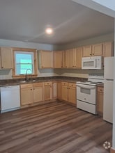 Building Photo - 315 Sulphur Springs Rd