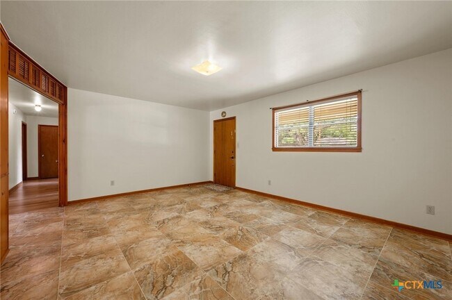 Foto del edificio - 201 Hillcrest Dr