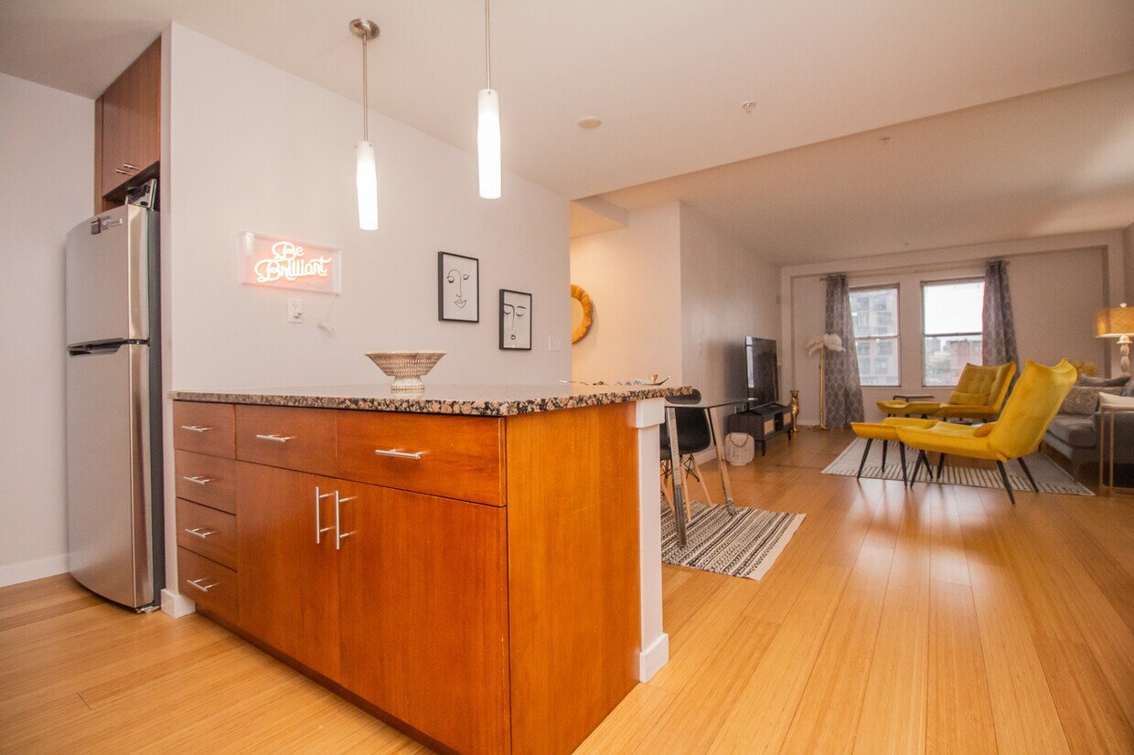 Foto principal - 16 Miner St