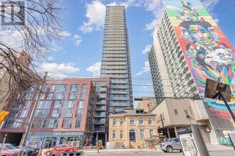 Building Photo - 308 Jarvis St