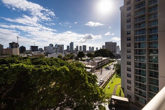 Foto del edificio - 1450 Young St