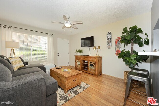 Foto del edificio - 1 br, 1 bath House - 1420 Pacific Ave Apt 3