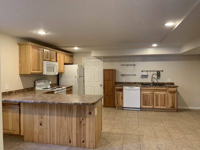 Building Photo - 5091 W 7310 S