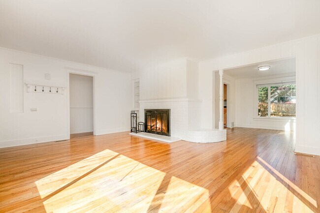 Foto del edificio - 11616 2nd Ave NW
