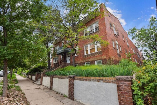 Building Photo - 1275 N Clarkson St