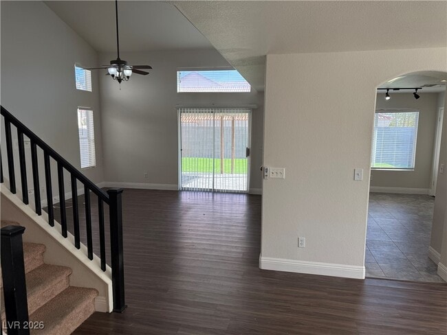 Foto del edificio - 7624 License St