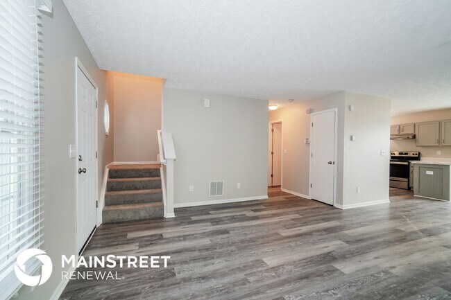 Building Photo - 2027 Winding Hollow Dr