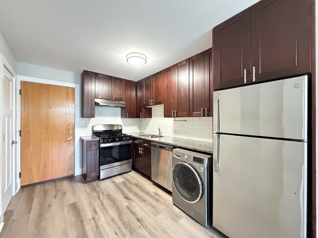 Foto del edificio - 725 St Johns Ave