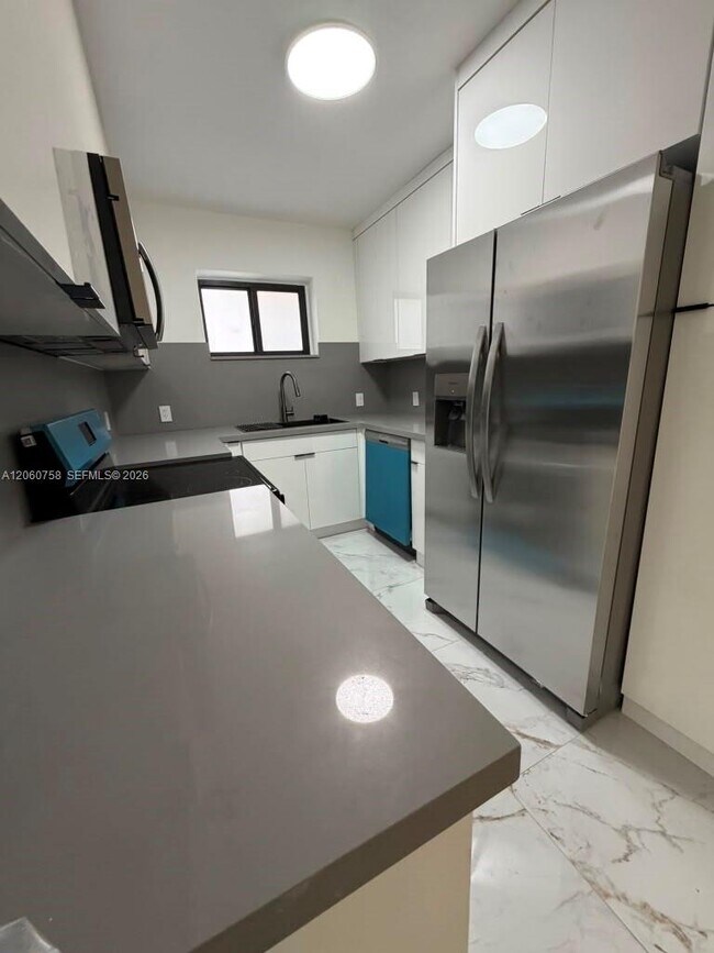Foto del edificio - 5700 N Miami Ave