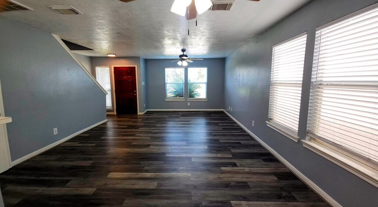 Foto principal - 1213 Ruthven St