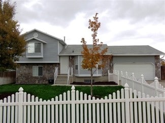 Building Photo - 4445 S Wakeport Bay