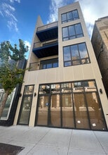 Building Photo - 3244 N Lincoln Ave