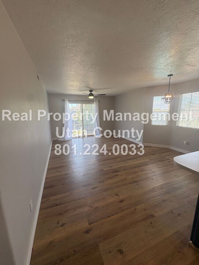 Building Photo - 2120 W 2120 N