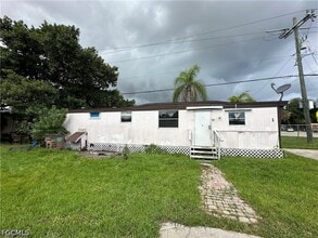 Building Photo - 4900 Tice St