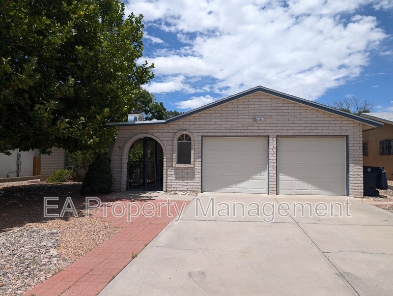 Foto principal - 6709 Hensch Ave NE